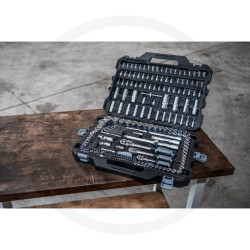 Sada nástrčných kľúčov 1/4", 3/8", 1/2" 181 ks, metrické GRANIT BLACK EDITION/ AM051